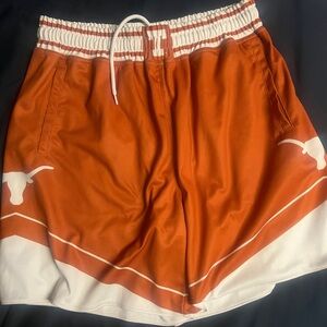 19Nine Texas Longhorns Basketball Shorts Size Large
